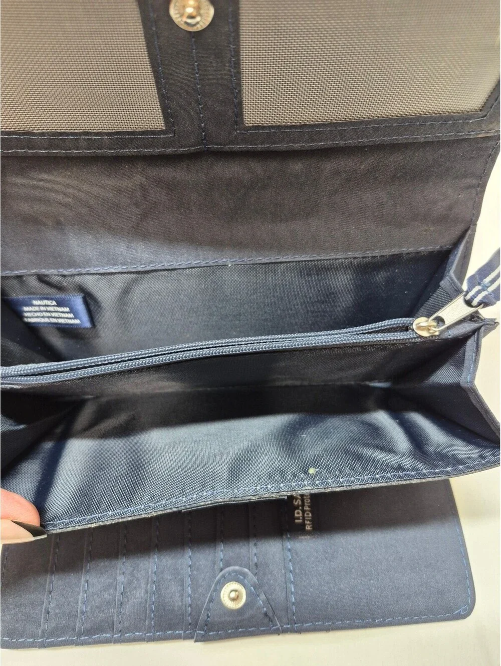 Nautica Navy Blue RFID Protection Trifold Wallet with Zippered Coin Pocket B453